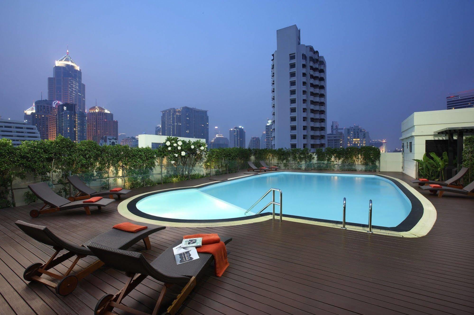 Lohas Residences Sukhumvit 2 Bangkok Exterior photo