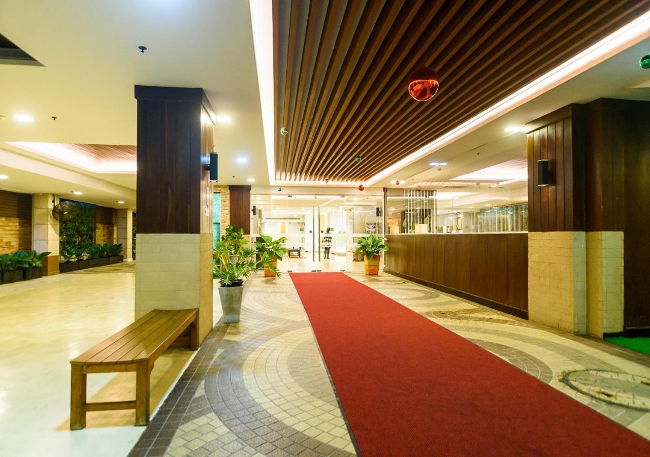 Lohas Residences Sukhumvit 2 Bangkok Exterior photo
