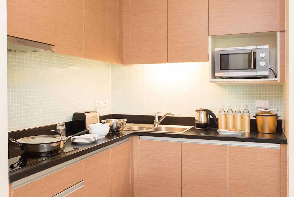 Lohas Residences Sukhumvit 2 Bangkok Exterior photo